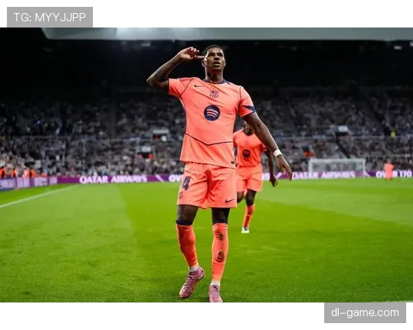 拉什福德闪耀赛场，速度与技术铸就锋线利刃