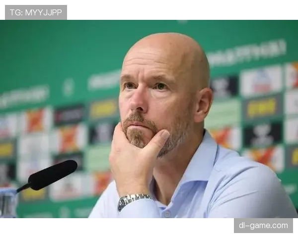 滕哈赫战术革新席卷欧洲足坛，专家解析其深远影响