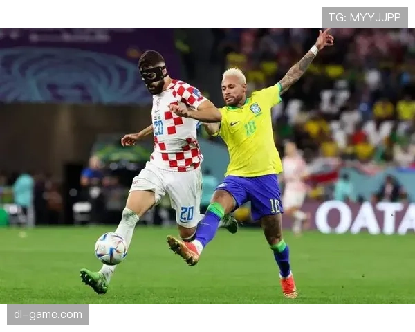 海伦芬进攻套路大揭秘：精妙配合撕破防线，赛场表现亮眼