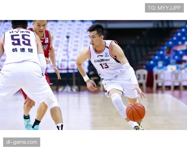 诺伊尔状态回勇：关键扑救能力稳步提升，门将效率获赞