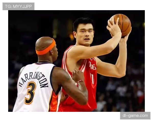 要是拍偶像剧，姚明绝对是那个有钱到让人窒息却每天穿拖鞋去菜市场的男主