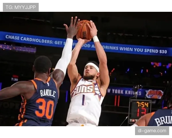 鲍比·波蒂斯三分出手增加拉开空间，提升球队关键时刻得分效率